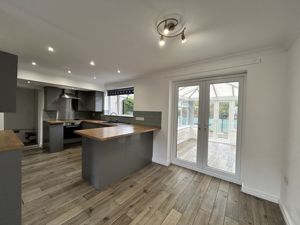 Photo 7- click for photo gallery